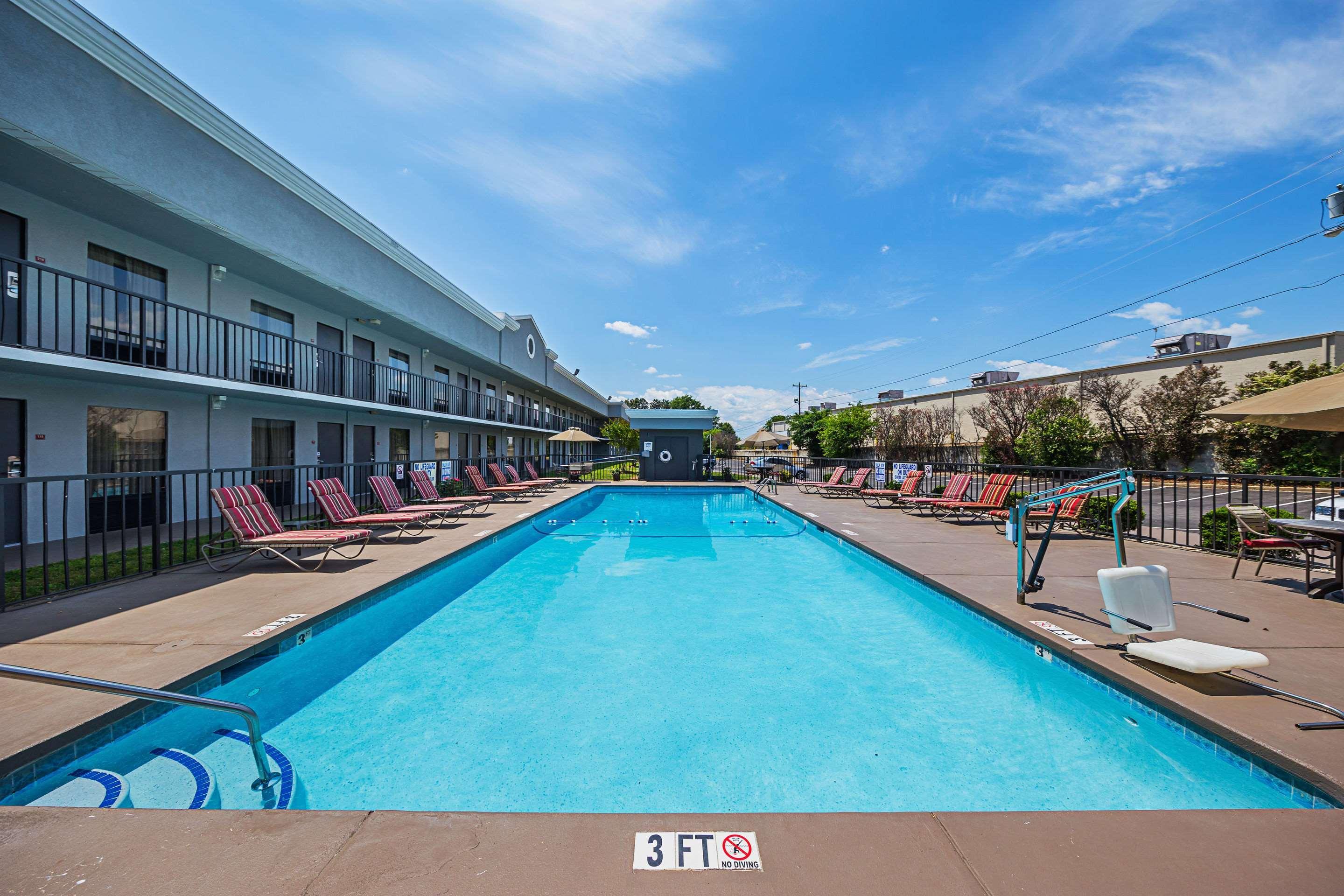 Quality Inn & Suites Greenville - Haywood Mall Exterior foto