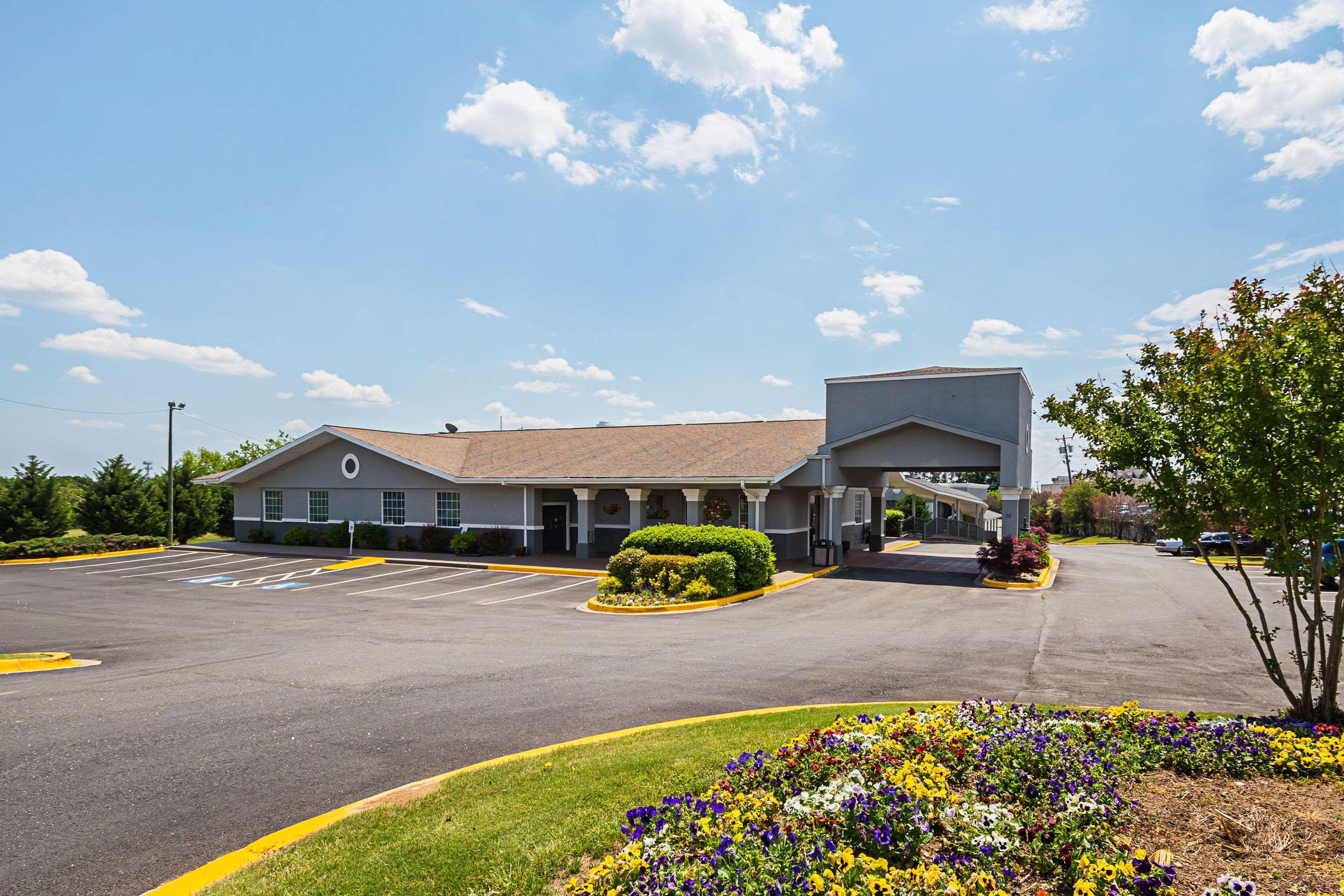 Quality Inn & Suites Greenville - Haywood Mall Exterior foto